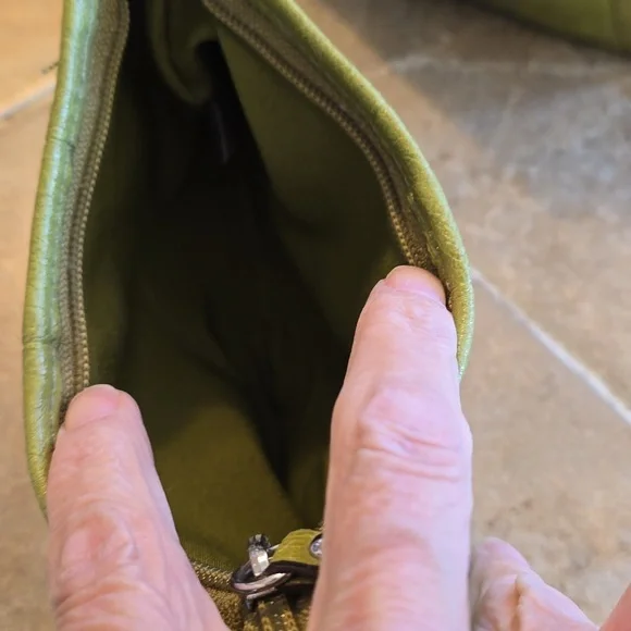 Liz Clairborns NWOT Shoulder Bag - Picture 3 of 5